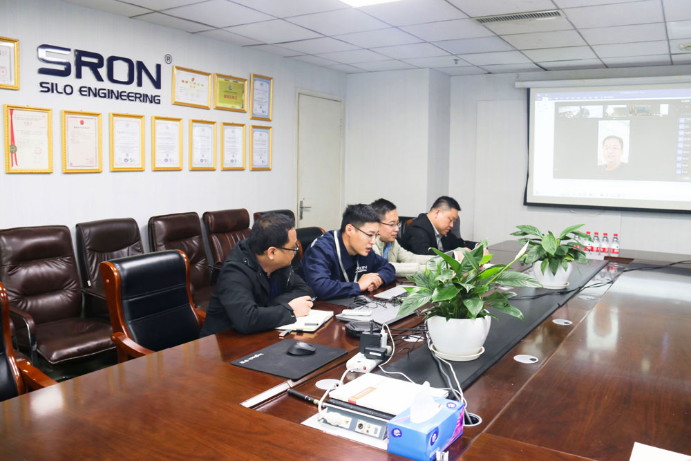 Компания SRON провела совещание-онлайн по управлению строительством