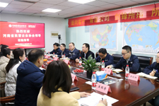Руководители Ассоциации частных предприятий провинции Хэнань и их окружение посетили компанию SRON
